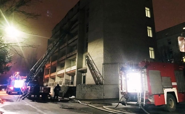 Trei pacienți de la ATI și un doctor au murit într-un incendiu dintr-un spital Covid din Ucraina