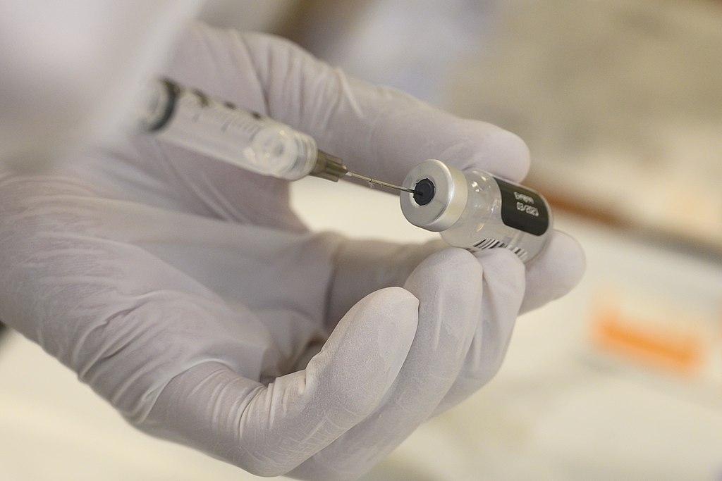 Țara care și-a propus să vaccineze toată populația până în octombrie!
