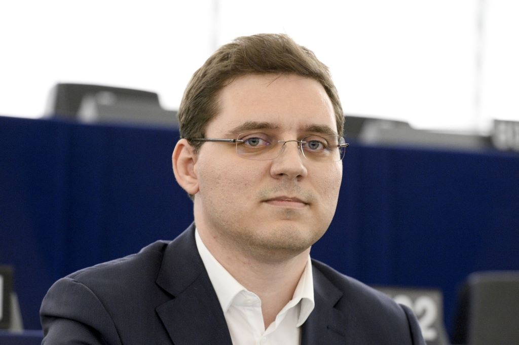 Un europarlamentar român anunță că a discutat cu parlamentari olandezi care se opun intrării României în Schengen. Victor Negrescu: ”Cred că lucrurile sunt pe o cale mai bună”