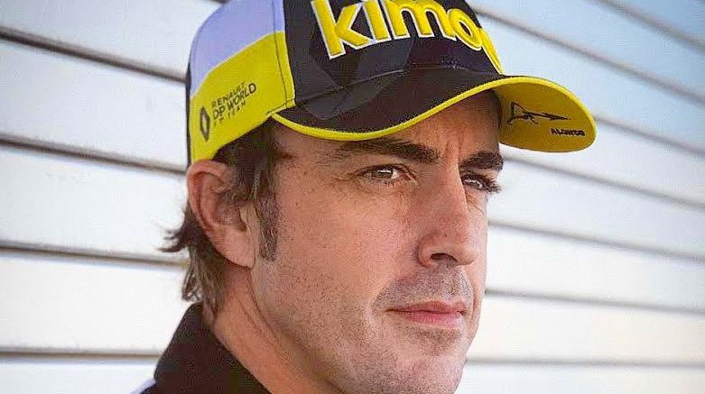 Pilotul spaniol de Formula 1, Fernando Alonso, a fost implicat într-un accident rutier în Elveția. A fost lovit de o mașină în timp ce se afla pe bicicletă