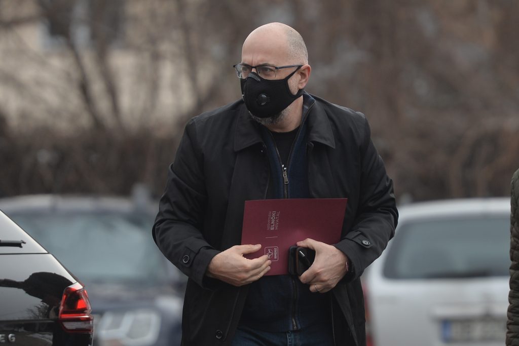 Kelemen Hunor: „Dacă în secolul XXI spui că e un risc să lucrezi la calculator, atunci nu mai deschizi calculatorul”. Ce spune vicepremierul despre sporurile angajaților de la stat