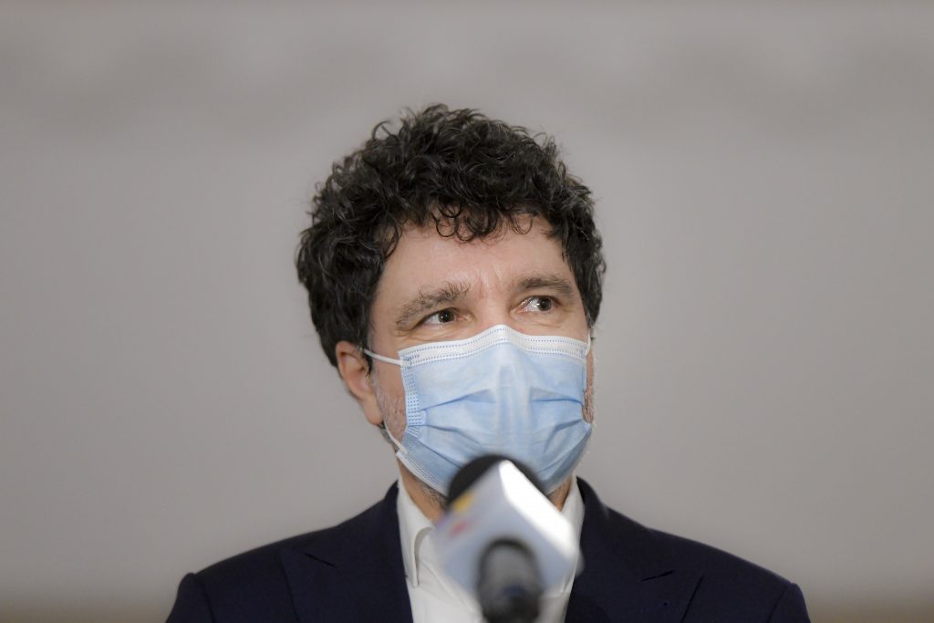 Nicușor Dan: Încă plătim datorii de acum doi ani, lăsate de fosta administrație