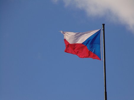 Românii care merg în Cehia nu mai stau în carantină. În continuare, nu sunt permise călătoriile în scop turistic în această țară