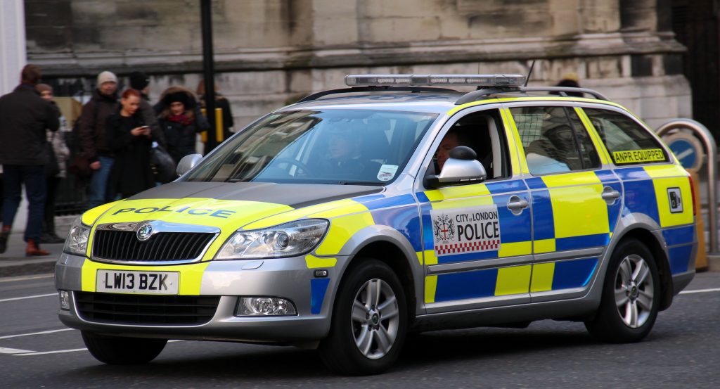 Cinci atacuri cu cuțitul în Londra! Un mort și 10 răniți!