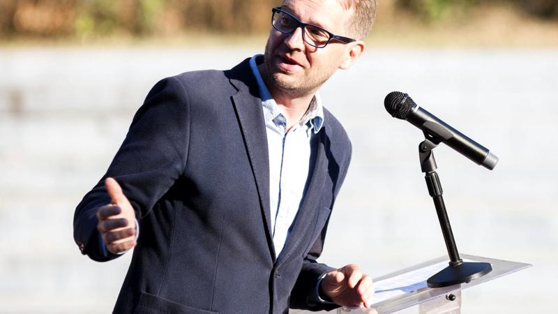 Edilul Timișoarei, Dominic Fritz, anunță că mai multe firme care au contract cu Primăria nu răspund la e-mail