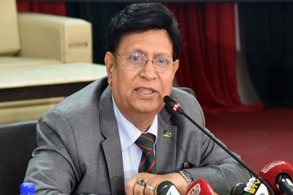 Autorităţile din Bangladesh: „România va recruta muncitori din Bangladesh pentru unitățile de procesare a cărnii”