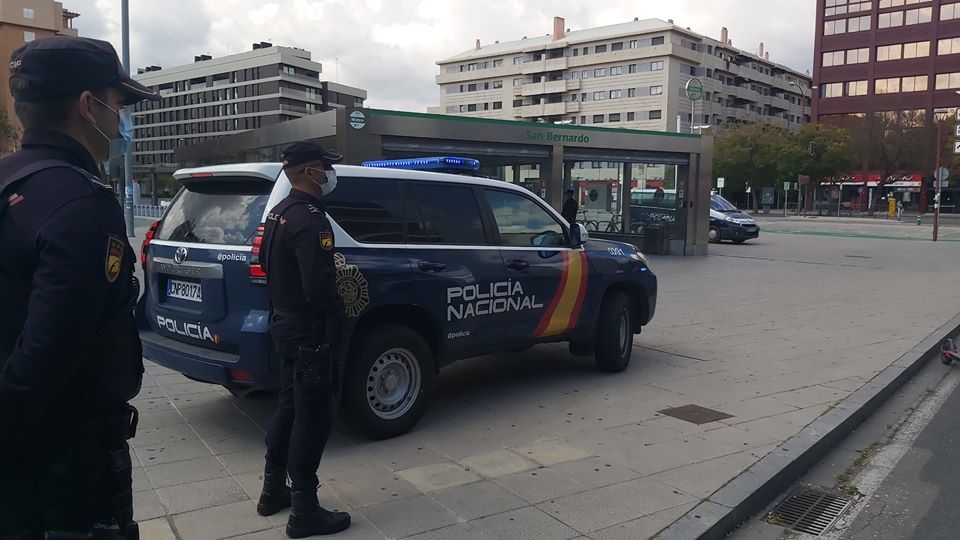 Doi hoți români, spaima vedetelor din Ibiza. Au jefuit mai multe case, printre care și cea a celebrului cântăreț James Blunt