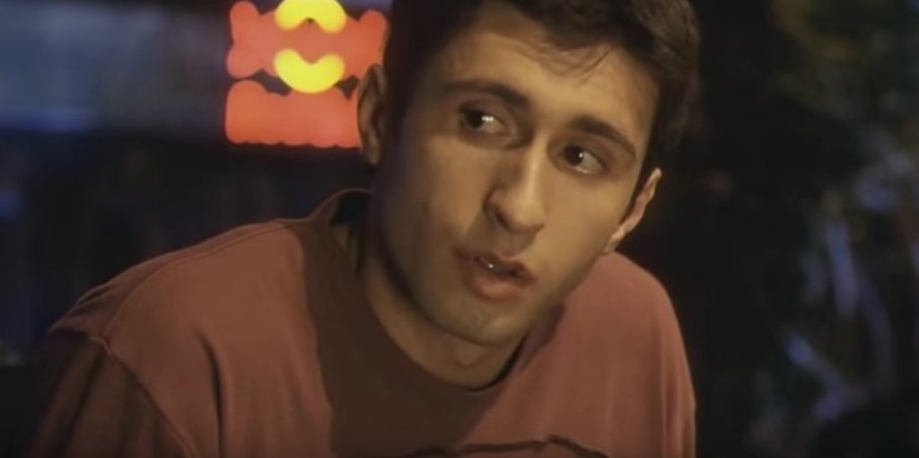 8 ȘTIRI DE LA ORA 8. Dragoș Bucur: „Prietenii m-au sunat să mă întrebe de ce nu tac” / Actorul face noi declarații, după ce a fost criticat pentru mesajul legat de mască și vaccinare
