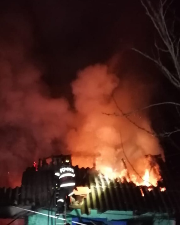 Incendiu la o locuinţă din Vaslui. Un bărbat a murit