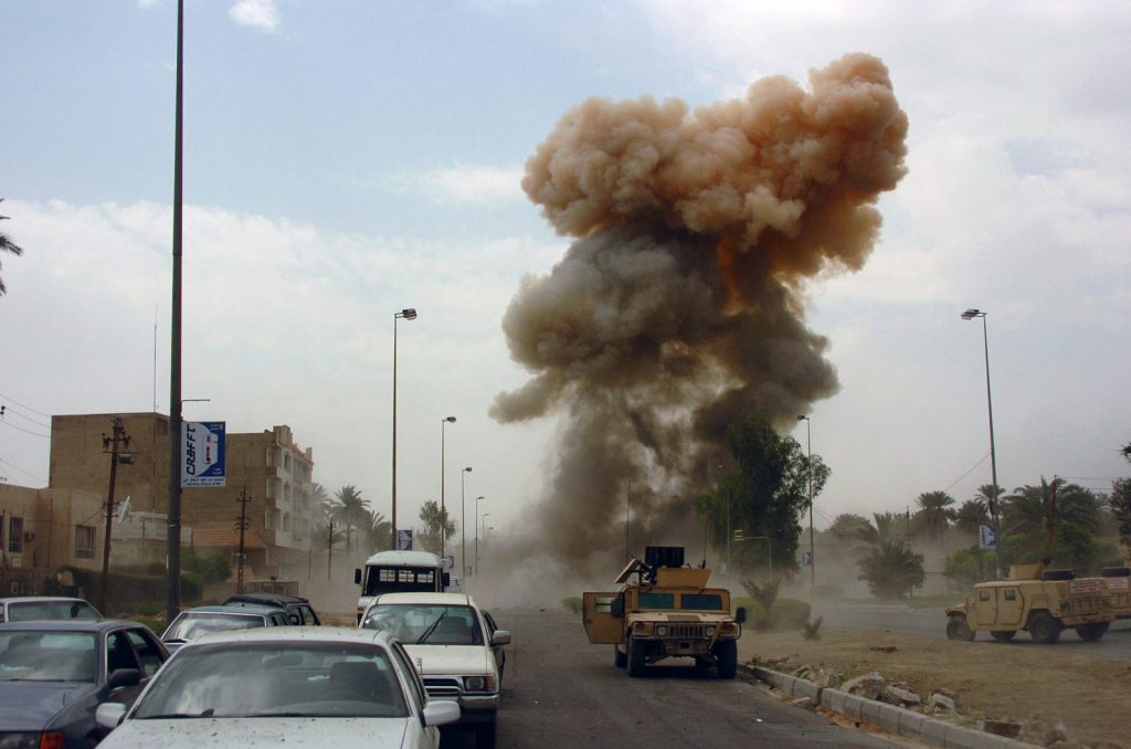 Americanii, ținte vii în Irak! Tir de rachete asupra sediului din Bagdad al companiei Sallyport! (VIDEO)