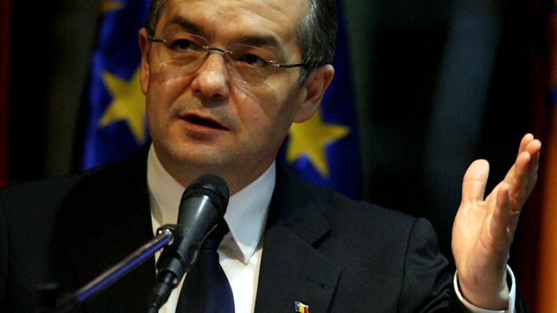 Emil Boc, total de acord cu redeschiderea școlilor: “Trăim în pandemie, dar nu putem sacrifica generația de azi la nesfârșit!”