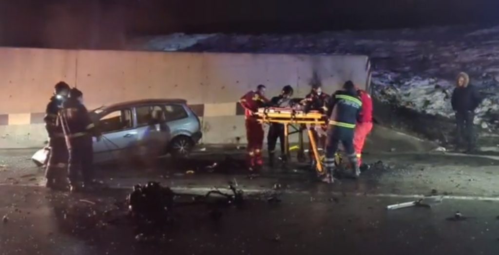Accident cumplit în județul Iași: Un tânăr de doar 23 de ani a murit pe loc, după impactul cu un zid! – VIDEO