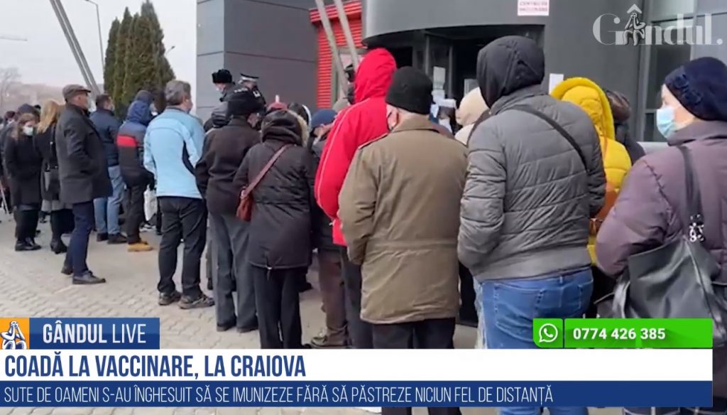 GÂNDUL LIVE. Sute de oameni programați la aceleași ore la un centru de vaccinare din Craiova: „A fost nevoie să chemăm oameni pentru a putea…” – VIDEO