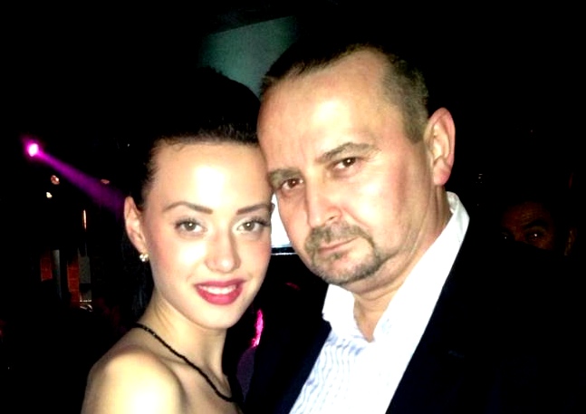 Șeful Piețe SA, din Timișoara, acuzat că folosește mașina și șoferul instituției ca să își plimbe iubita! Primarul Dominic Fritz îi cere demisia