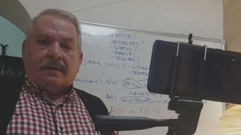Medicul care le-a spus elevilor că SARS-COV-2 a fost creat în laborator, reacție halucinantă când a fost întrebat dacă poartă masca pe stradă!