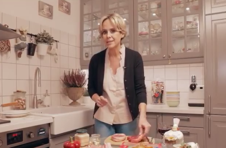 Mihaela Bilic, despre cum putem câștiga lupta cu kilogramele fără să renunțăm la alimentele preferate: „Se poate SLĂBI cu sarmale și cartofi prăjiți”
