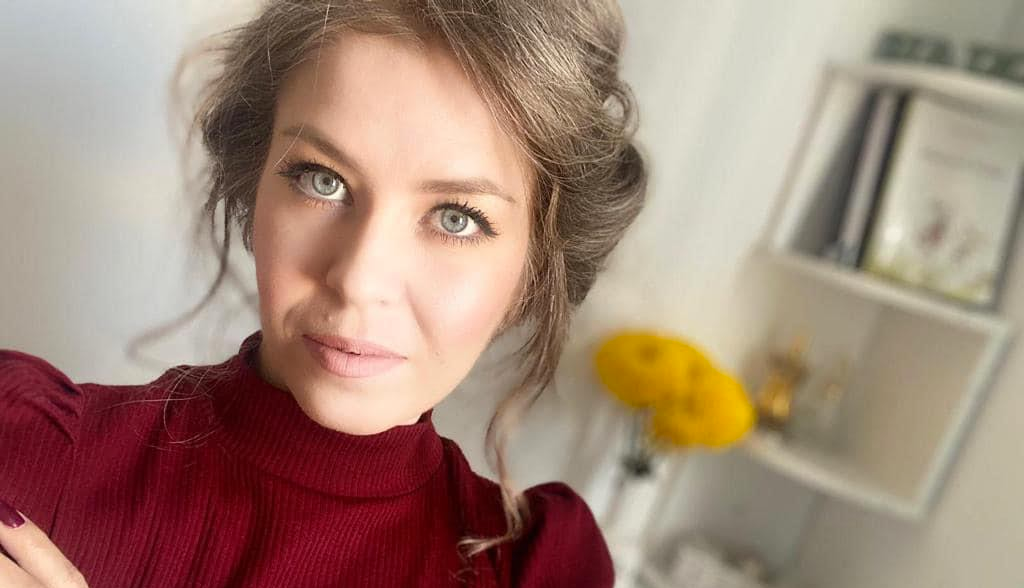 Autoarea Monica Mihai: „Pentru mine scrierea motivațională vine de la sine, natural. Nu fac un efort. Scriu mereu din emoție, din interior”