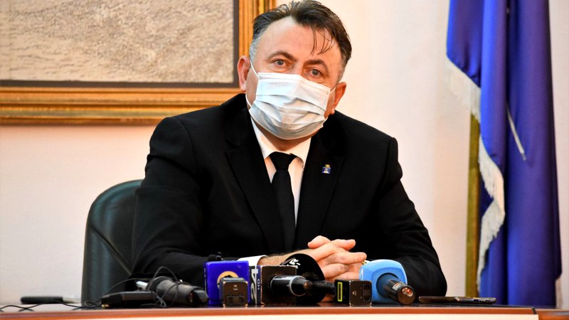 Nelu Tătaru îl atacă dur pe Vlad Voiculescu. “Eu sunt chirurg, el economist, abordările sunt diferite!” Cum putea fi evitată drama de la “Matei Balș”