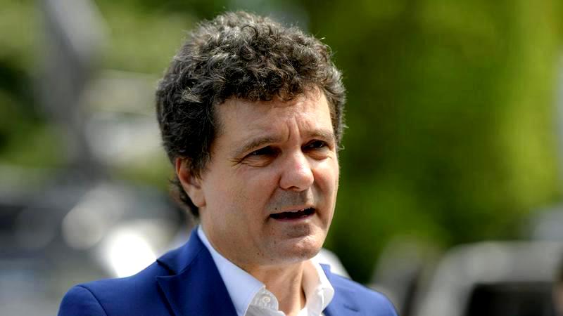 Nicușor Dan: Autobuzele școlare au fost o măsură populistă în București, au deservit 6 școli din 600