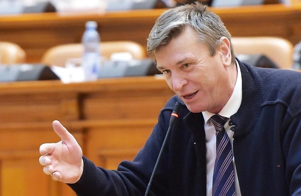 Fabulos! Cine este deputatul PNL care a votat pentru moțiunea PSD împotriva lui Vlad Voiculescu! Cum justifică acest gest!