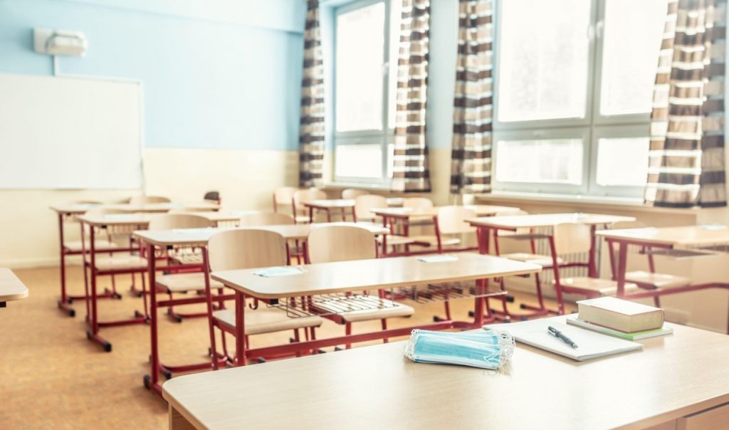Fost ministru al Educaţiei: Dincolo de optimismul care se afişează, recuperarea completă, din nefericire, nu este posibilă. Vom avea generaţia COVID-19