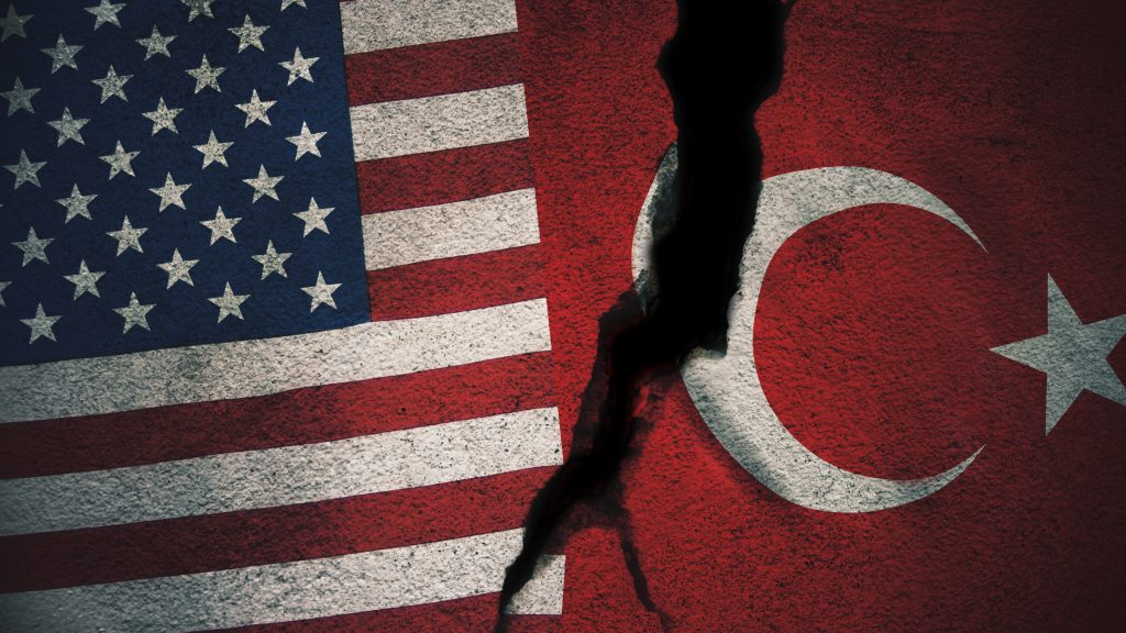 Tesiuni între Washington și Ankara după arestarea a sute de persoane în Turcia. Ambasadorul american, convocat de urgență