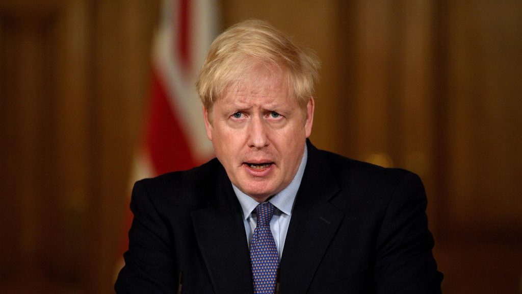 Boris Johnson avertizează: Trebuie să obișnuim cu „vaccinarea și revaccinarea pentru a face față noilor tulpini de COVID”
