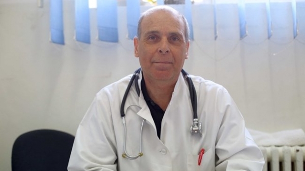 Virgil Musta, prima reacție ce un medic din Vâlcea a suferit o paralizie temporară facială, după administrarea vaccinului: “În studiile clinice…” Ce recomandă OMS