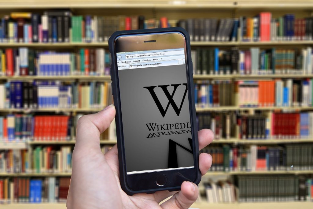 Măsuri pentru combaterea abuzurilor. Wikipedia lansează primul său cod global de conduită