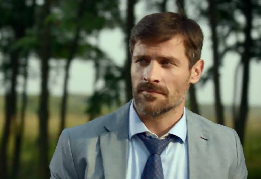 Actorul Alexander Zudor, arestat preventiv pentru violuri în serie. Le punea victimelor cuțitul la gât! (DETALII EXCLUSIVE)