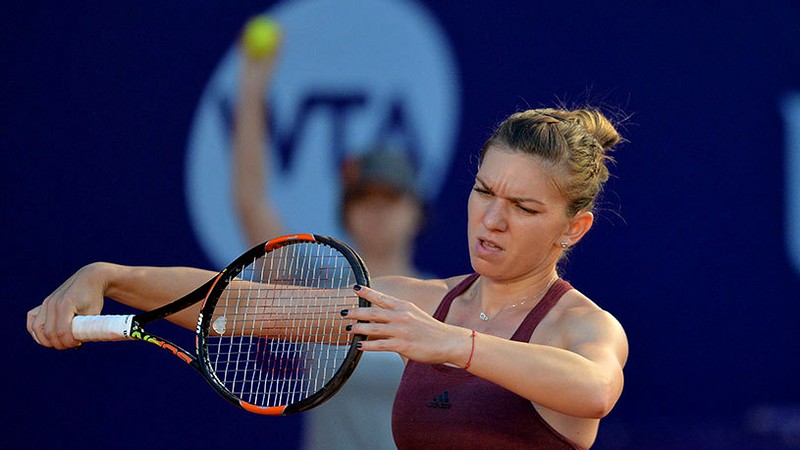Simona Halep şi Gabriela Ruse, eliminate în primul tur al turneului de la Melbourne