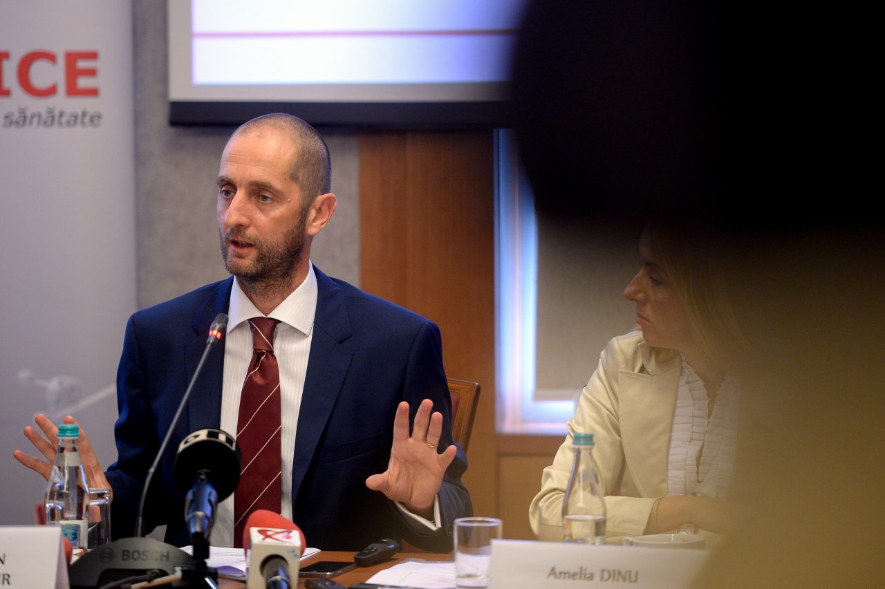 Propunerea inedită a unui director de companie pharma: Românii care se vaccinează să primească o zi liberă după rapel (EXCLUSIV)