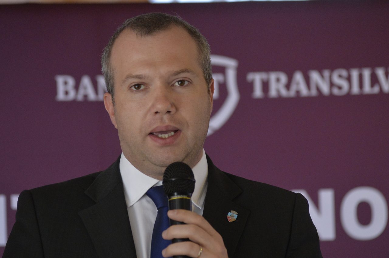 Primarul din Galați, nemulțumit de distribuirea dozelor de vaccin pe județe: „Se face în bătaie de joc!”