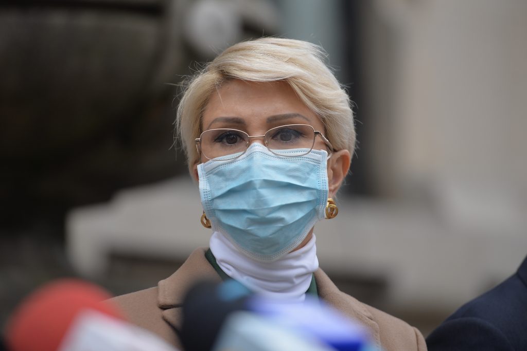 Ministrul Muncii Raluca Turcan, despre noua lege a salarizării: „Tot sistemul de salarizare este bătut în cuie anul acesta” / „Există salarii la nivel local mai mari decât într-o administraţie publică centrală”