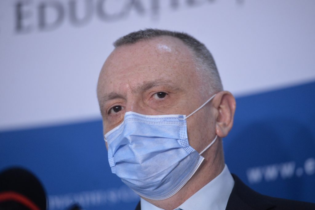 Cîmpeanu: Profesorii care au corectat greșit la examenele naționale, vor fi exclusi din comisia de corectare