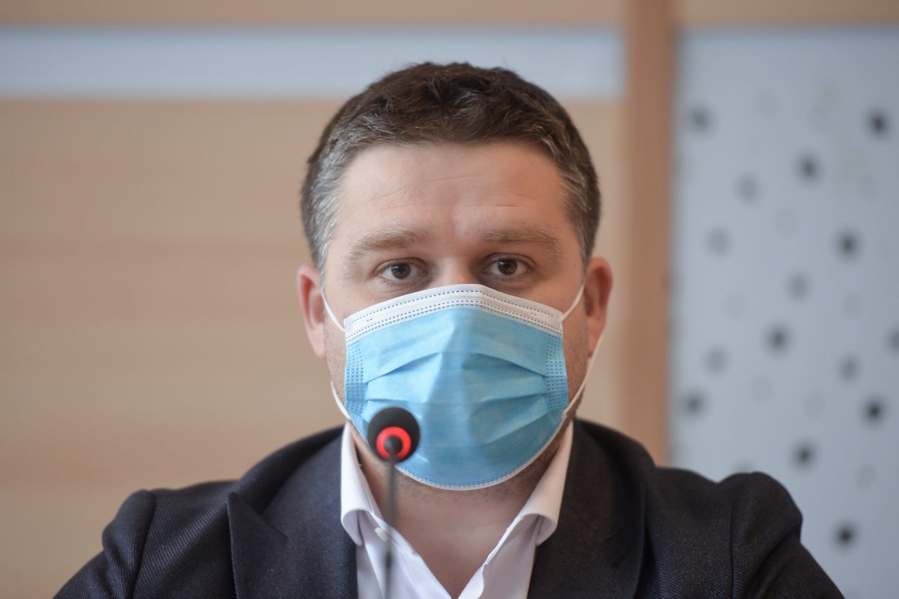 Poliția Rutieră face verificări, după ce primarul Sectorului 6, Ciprian Ciucu, s-a plâns că „a fost luat la mișto” de către un agent, când a făcut o reclamație telefonică
