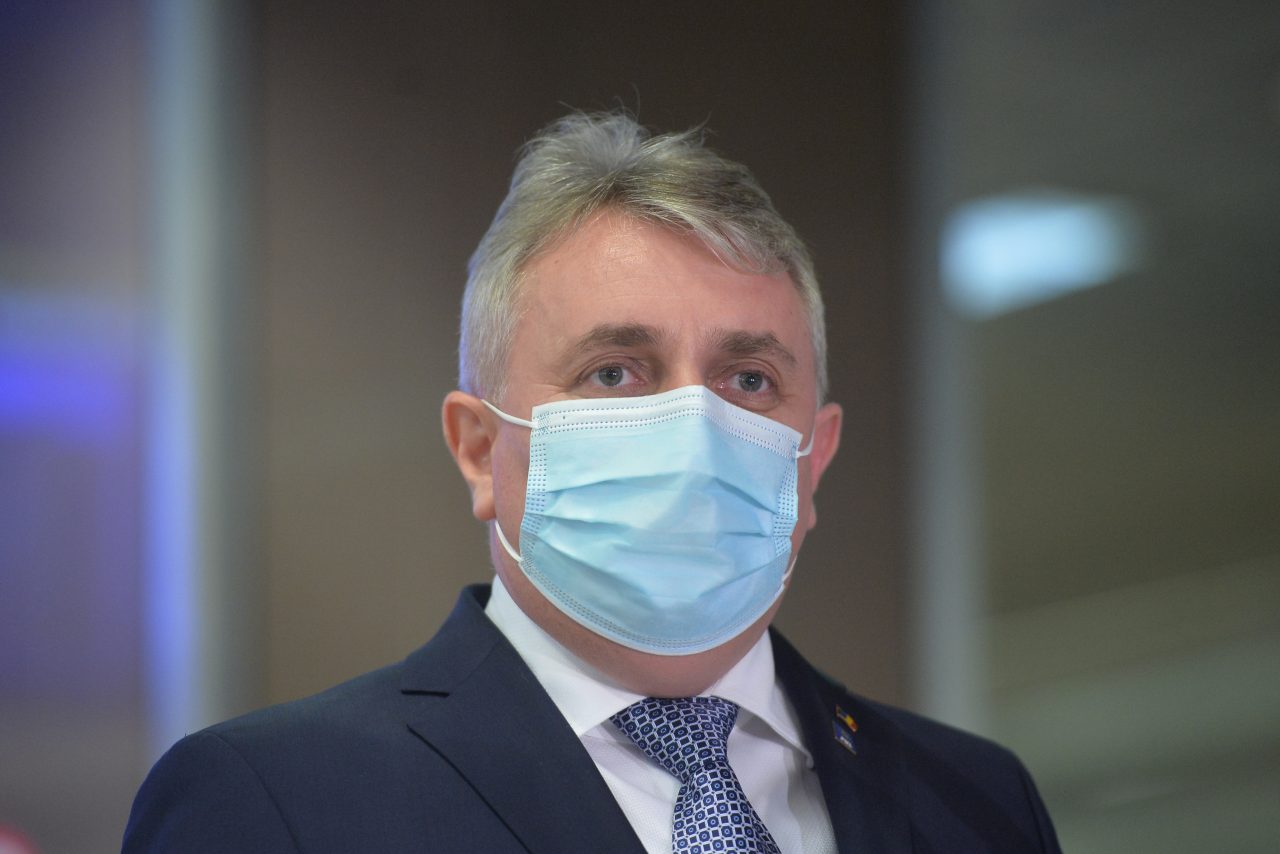 Lucian Bode, despre prezența parlamentarilor AUR la sediul MAI: „Aici nu vine fiecare când vrea, nu e sat fără câini”