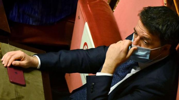 Fostul premier italian Matteo Renzi a primit, miercuri, un plic în care se aflau două gloanţe