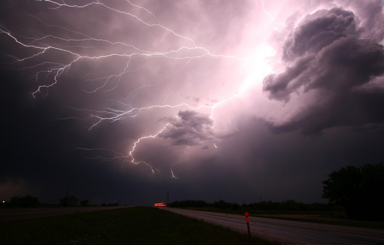 Climatolog: Se modifică clima. Rămân 4 anotimpuri, dar caracteristicile lor se schimbă, cu mai multe fenomene extreme