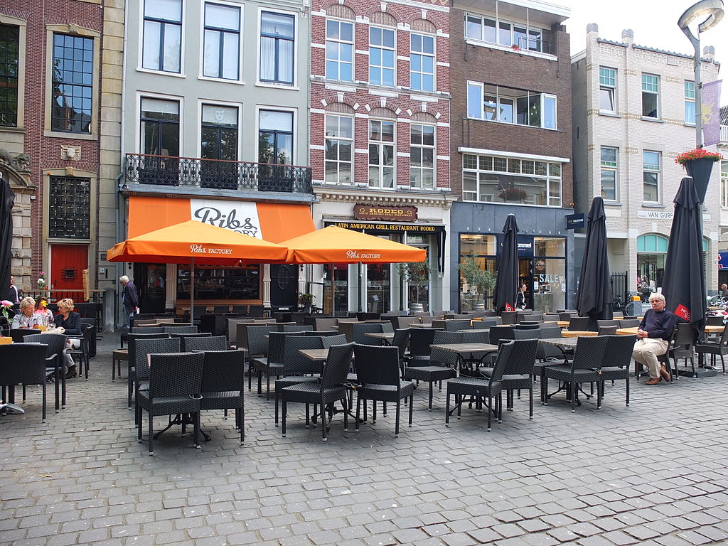 Florin Cîțu respinge propunerile HoReCa! Când se redeschid restaurantele la capacitate maximă