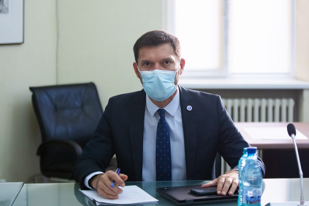Jean Badea, șeful digitalizării din Ministerul Educației, a demisionat: ”Dacă ai o strategie şi nu ai finanţarea corespunzătoare pentru ea, rămâne un document ca multe alte documente adoptate şi nepuse în practică”