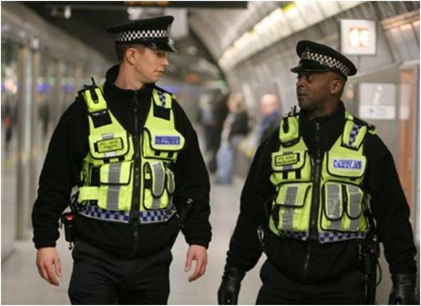 14 românce au fost salvate de ”sclavie sexuală” dintr-o rețea de proxeneți, destructurată la Londra