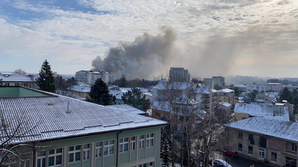BREAKING NEWS. Incendiu la Palatul Administrativ din Suceava