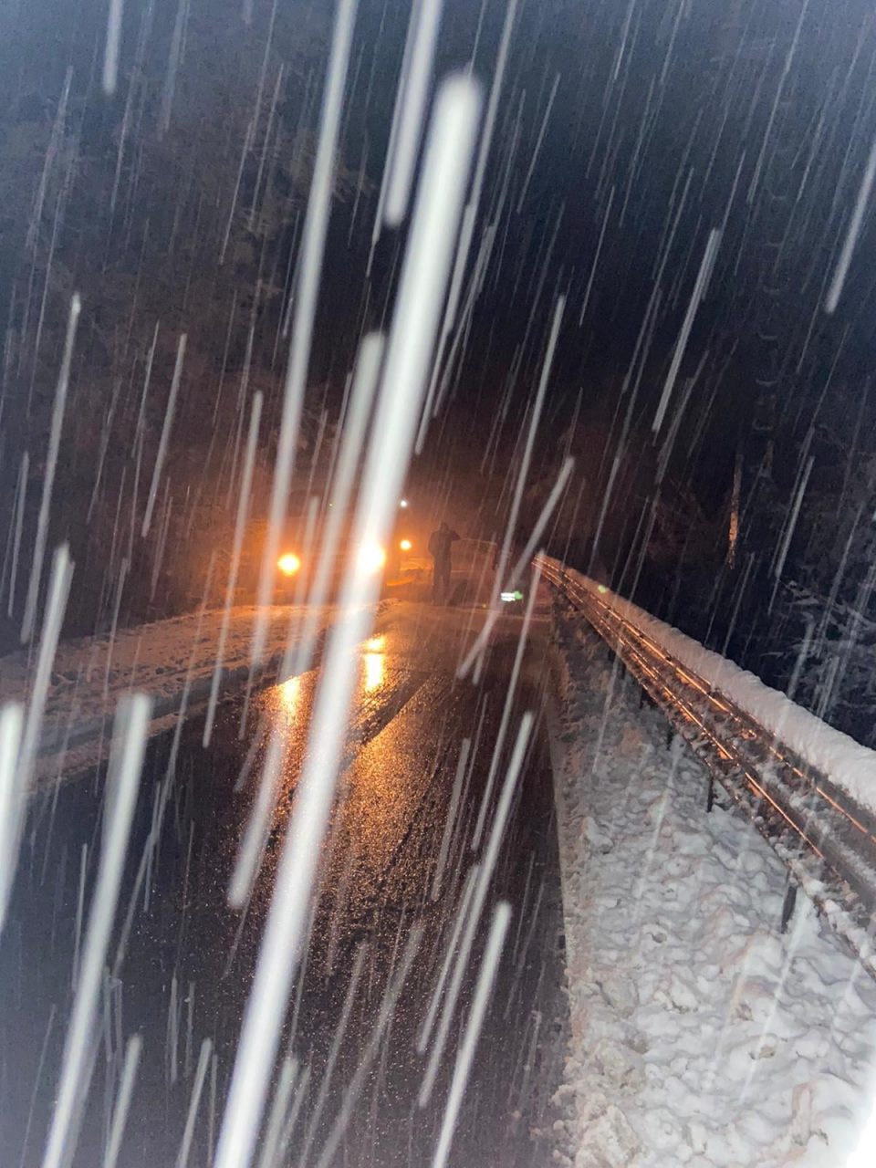 Atenție, șoferi! Trafic blocat total între județele Brașov și Bacău