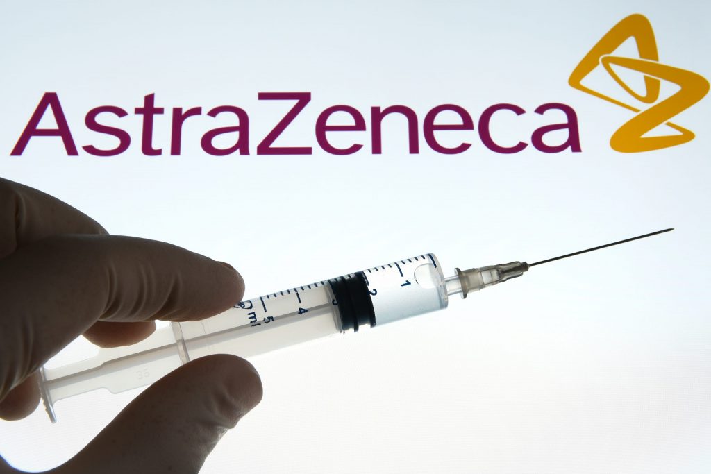 Românii fug de vaccinarea cu serul de la AstraZeneca. 9.000 de persoane au renunțat la programări, în doar câteva ore