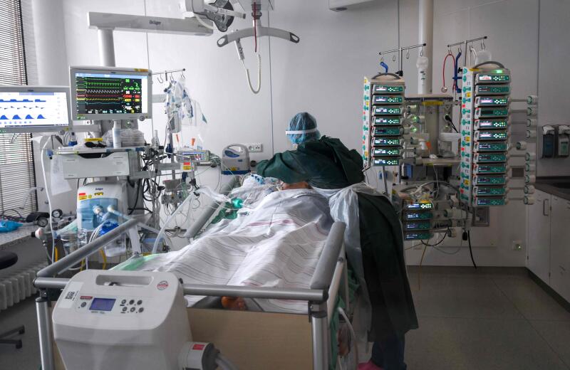 Studii pe termen lung din Europa, Statele Unite și China au constatat că mai mulți pacienți post-Covid au raportat multiple probleme