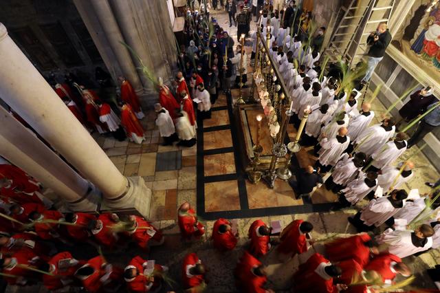 Biserica Sfântului Mormânt și-a deschis porțile de Floriile catolice. Patriarhul latin al Ierusalimului: „Simțim că lucrurile vor deveni mai bune”