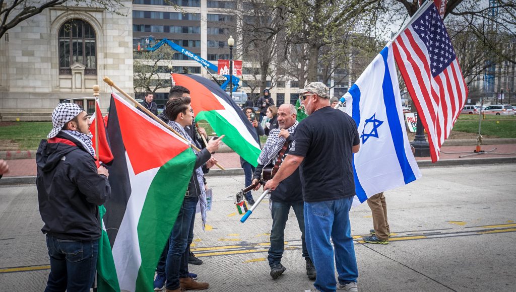 Criză umanitară în Cisiordania! Israelul refuză să-i vaccineze pe palestinieni!