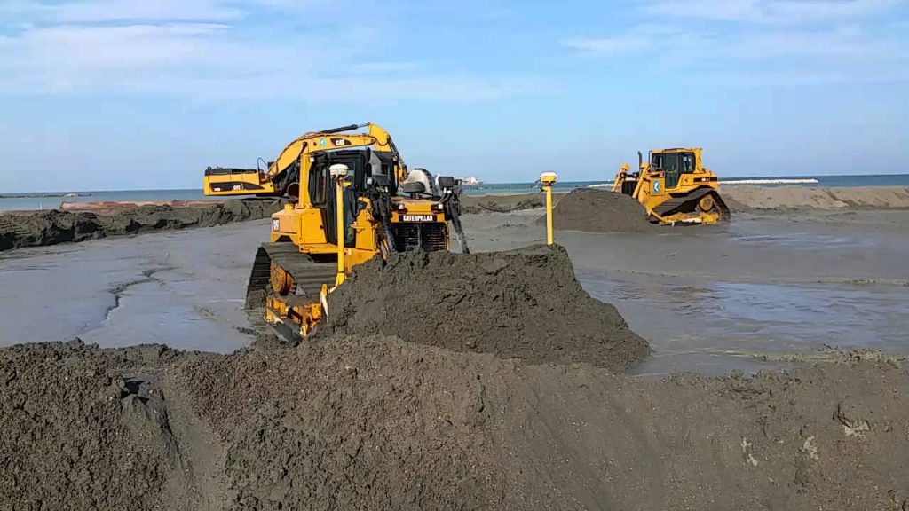 DNA, cu ochii pe o „combinație” de 750 de milioane de euro! Are legătură cu plajele de la Marea Neagră
