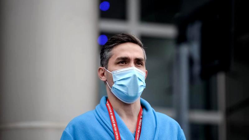 8 ȘTIRI DE LA ORA 8. Cum se vor implica medicii de familie în campania de vaccinare. Precizările lui Valeriu Gheorghiță: Fiecare ar putea vaccina între 10 și 20 de pacienți pe zi